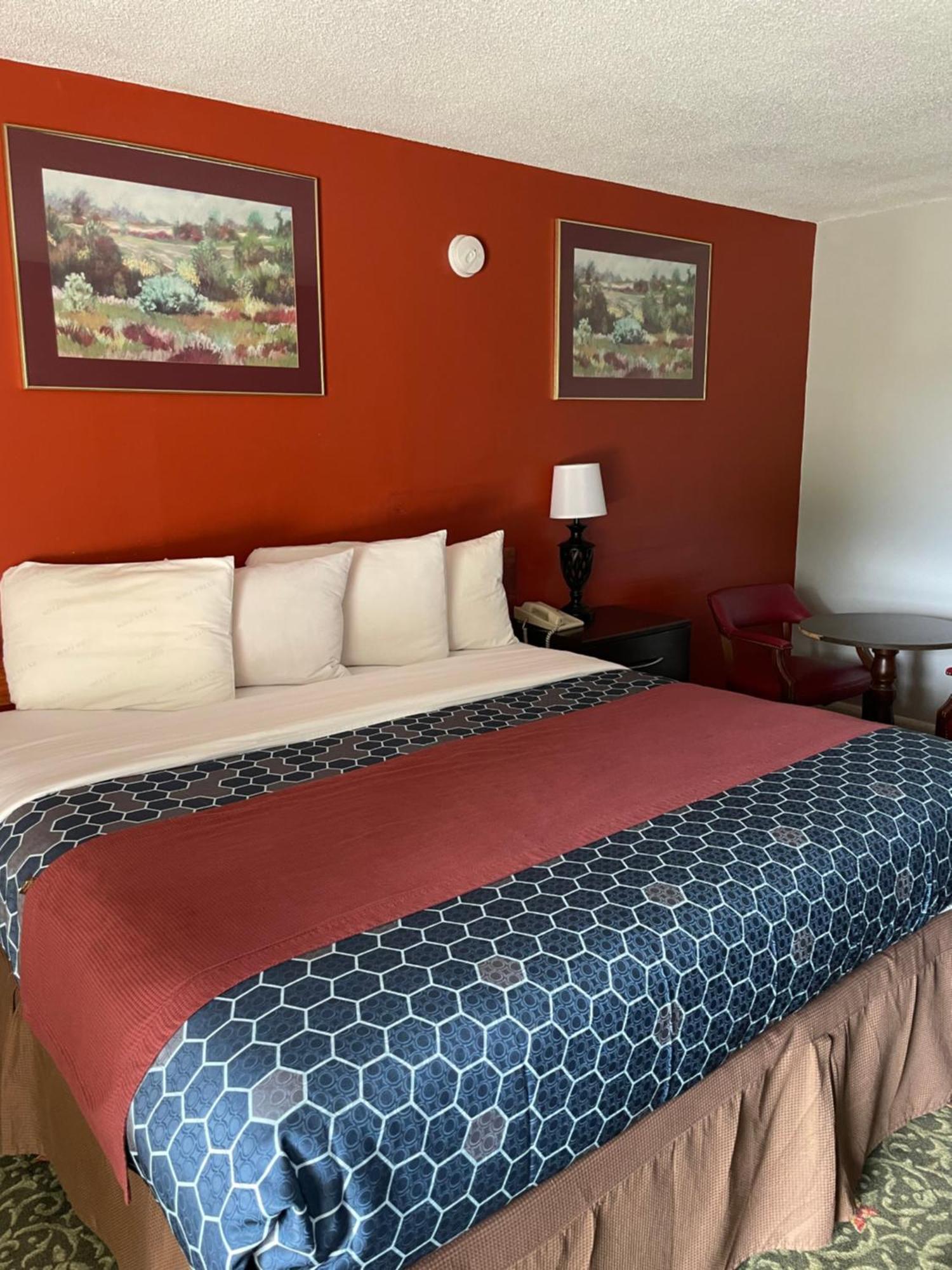 Budget Host Inn Greenup Esterno foto