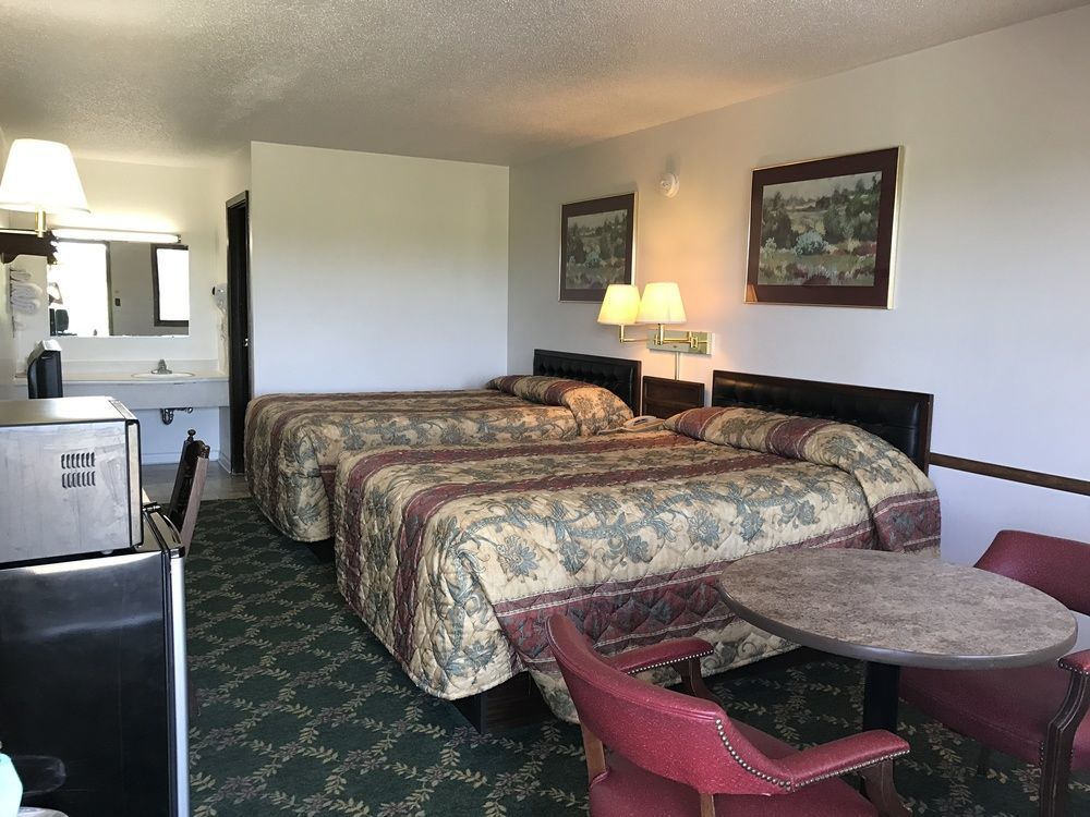 Budget Host Inn Greenup Esterno foto