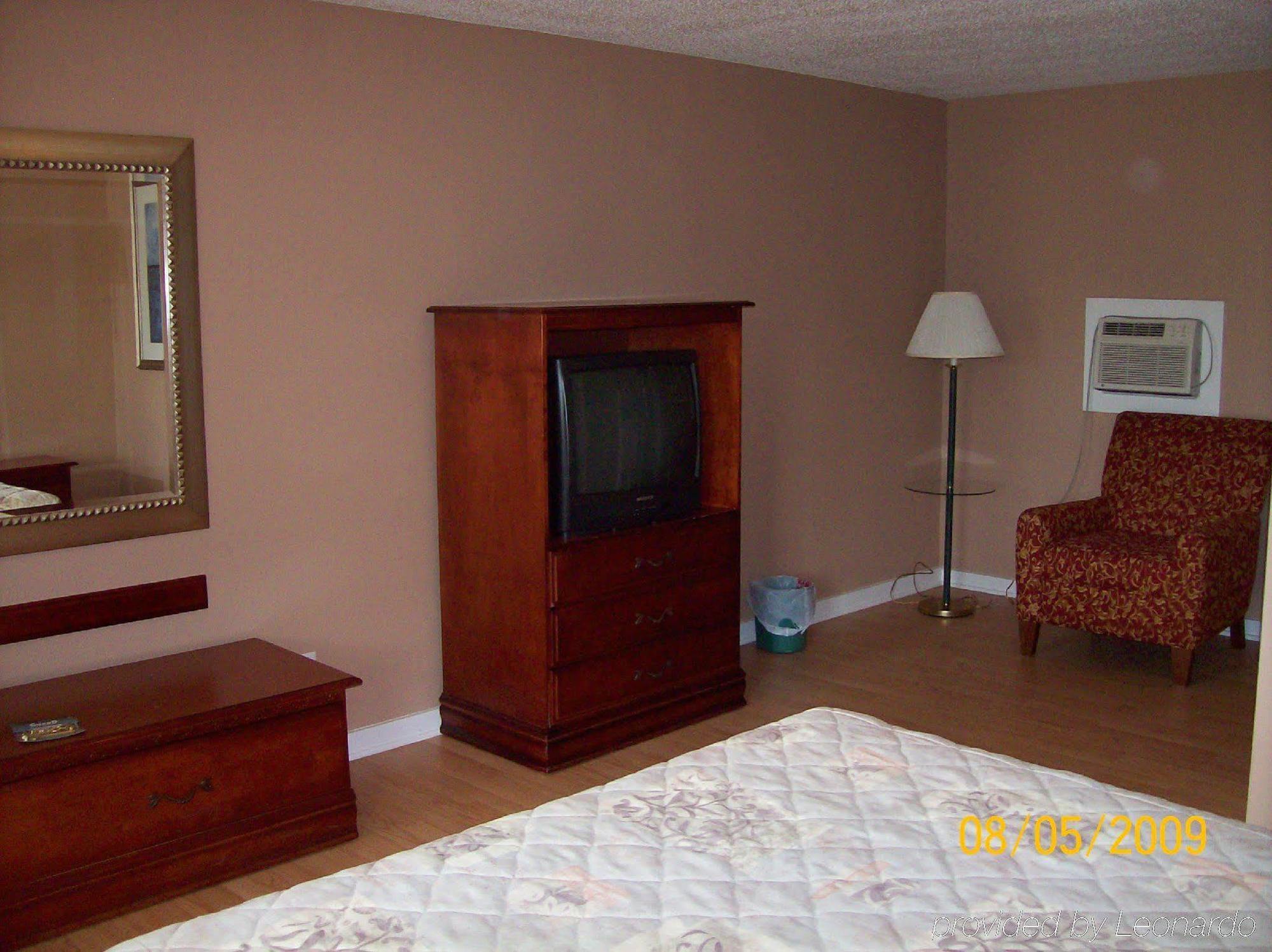 Budget Host Inn Greenup Esterno foto